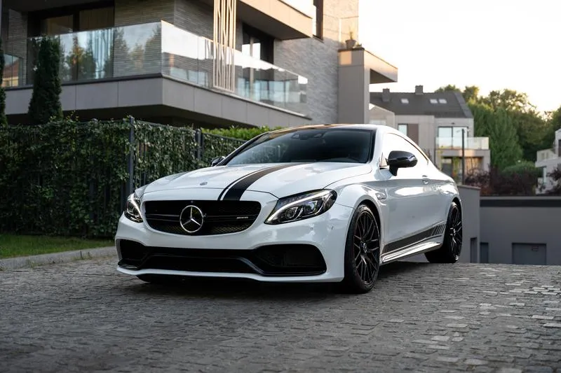 Różnice Mercedes-AMG